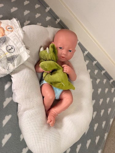 Realistic reborn baby - realistic, 14"