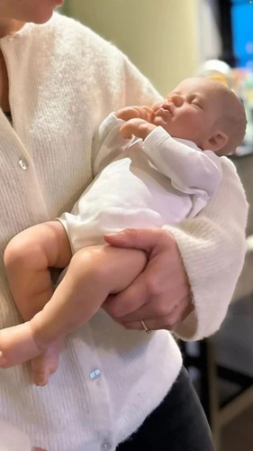 19in realistic reborn baby - reborn,