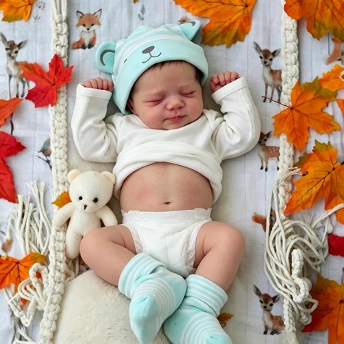 Realistic sleeping reborn baby - sleeping,